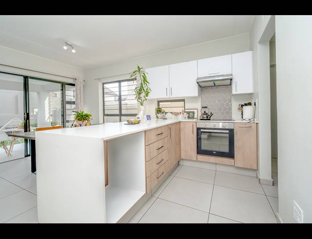 3 BEDROOM TOWNHOUSE FOR SALE IN BROADACRES
